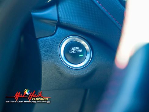 Used 2022 Chevrolet Equinox RS w/ RS Leather Package image 16