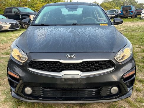 Used 2020 Kia Forte LXS FWD image 2