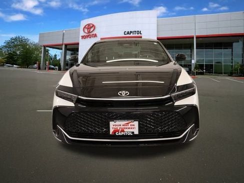 New 2026 Toyota Crown Platinum AWD/4WD image 7