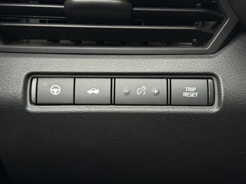 Used 2023 Nissan Altima 2.0 SR FWD image 23