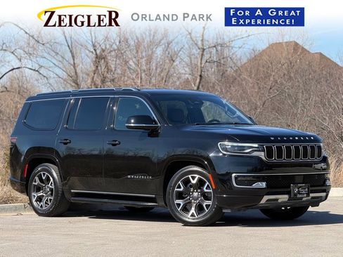 Used 2024 Jeep Wagoneer Series III image 1