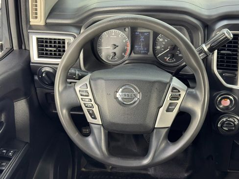 Used 2018 Nissan Titan S w/ S Utility Package image 16