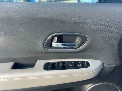 Certified 2022 Honda HR-V EX image 18