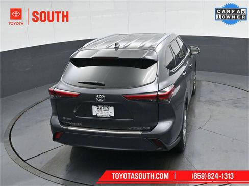 Used 2023 Toyota Highlander Limited image 39