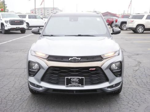 Used 2023 Chevrolet TrailBlazer RS w/ Convenience Package AWD/4WD image 3