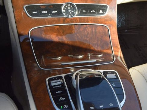 Used 2020 Mercedes-Benz E 450 4MATIC Sedan w/ Driver Assistance Package image 29