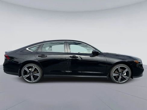 Certified 2023 Honda Accord Sport image 2