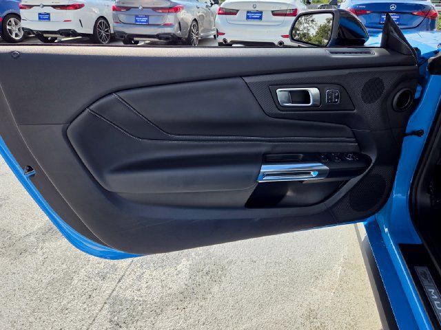 Used 2025 Ford Mustang GT Premium RWD image 31