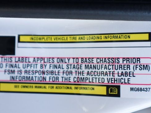 Used 2021 RAM 5500 Tradesman w/ Chrome Appearance Group image 52