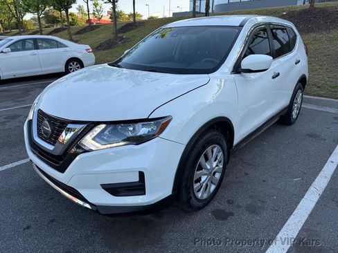 Used 2020 Nissan Rogue S image 22