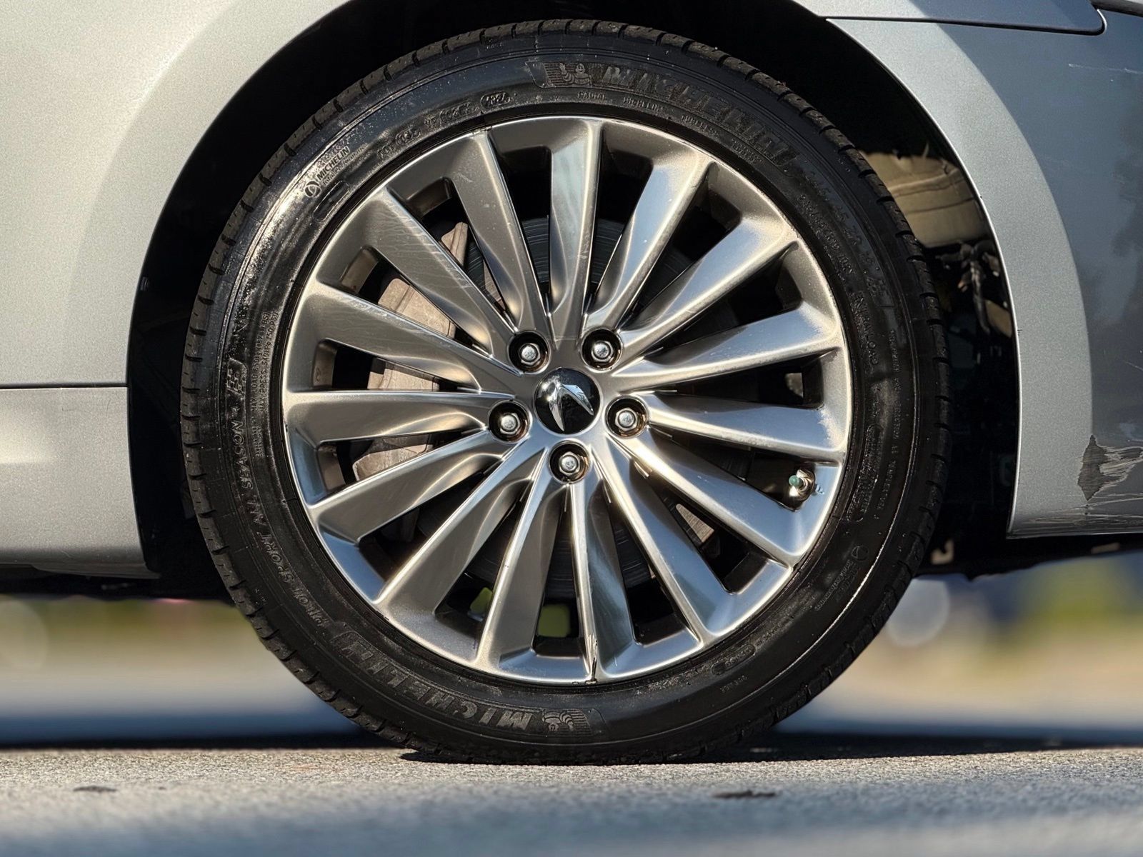 Used 2014 Hyundai Equus Signature RWD image 21