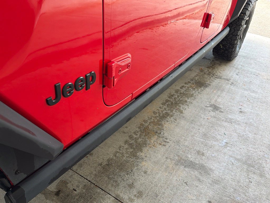 Used 2021 Jeep Gladiator Sport AWD/4WD image 14