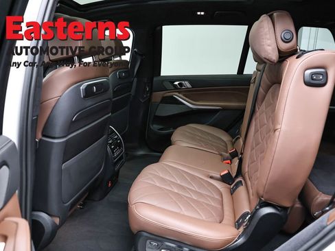 Used 2023 BMW X7 xDrive40i w/ Executive Package AWD/4WD image 22