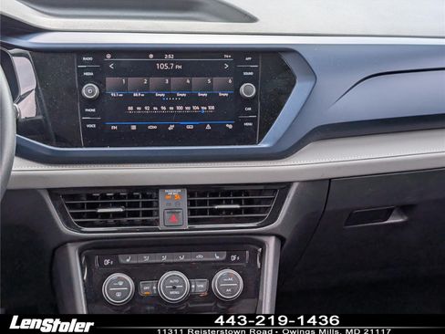 Used 2024 Volkswagen Taos SE FWD image 17