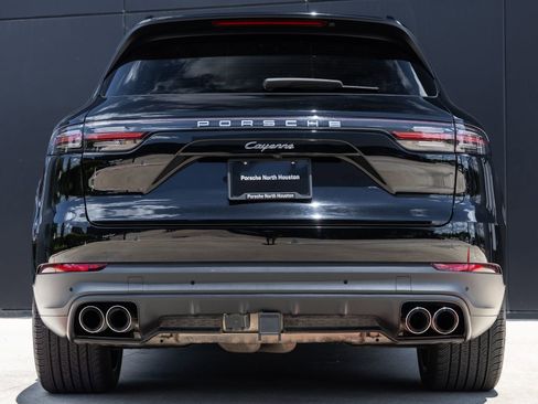 Certified 2023 Porsche Cayenne AWD/4WD image 10