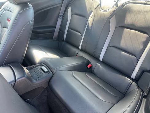 Used 2016 Chevrolet Camaro SS RWD image 28