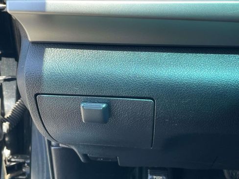 Used 2014 Toyota Camry SE image 23