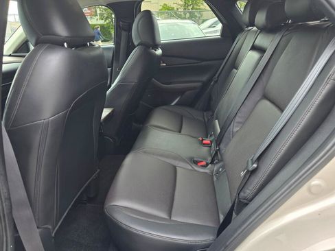 Used 2022 MAZDA CX-30 AWD 2.5 S w/ Premium Package image 16