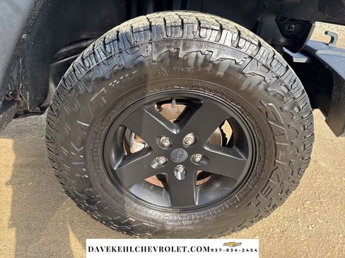 Used 2017 Jeep Wrangler Unlimited Sport image 35