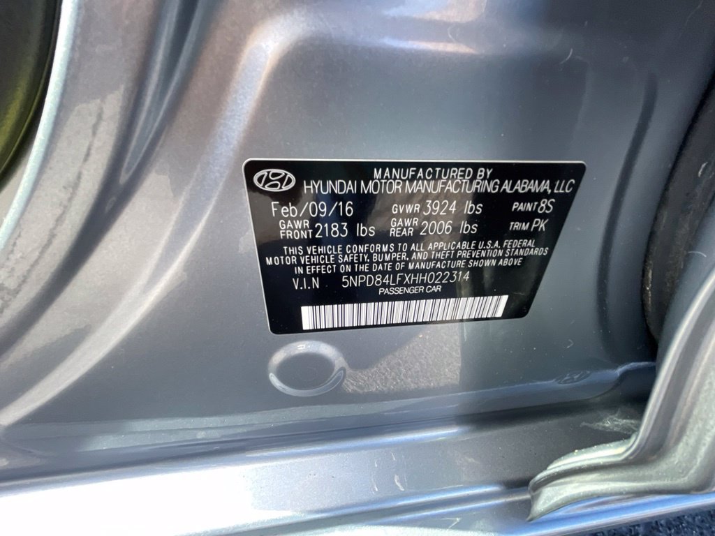 Used 2017 Hyundai Elantra SE FWD image 29
