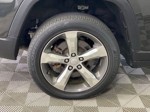 Used 2022 Jeep Grand Cherokee L Limited image 18