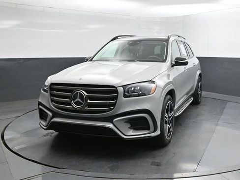 Certified 2024 Mercedes-Benz GLS 450 4MATIC image 30