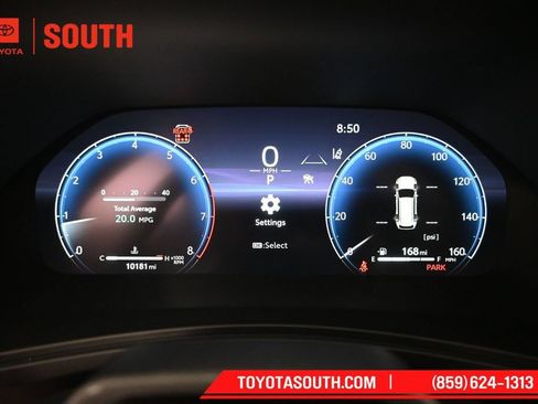 Used 2025 Toyota Grand Highlander AWD image 12