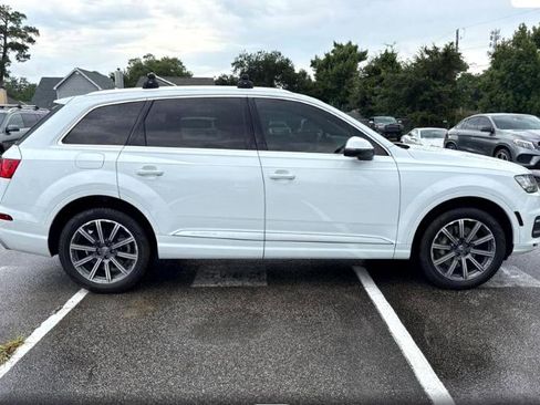 Used 2017 Audi Q7 3.0T Premium Plus w/ Premium Plus Package image 10