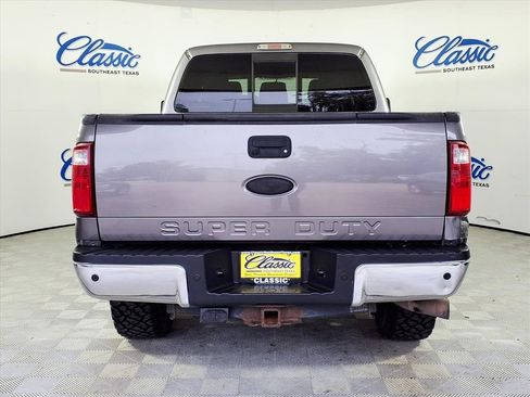 Used 2012 Ford F250 Lariat w/ Lariat Ultimate Pkg image 4