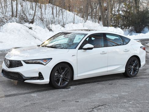 Used 2023 Acura Integra A-Spec image 2