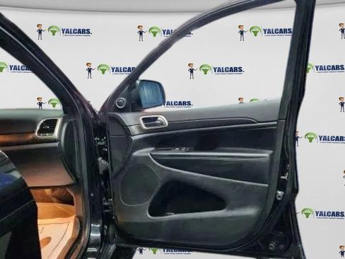 Used 2015 Jeep Grand Cherokee Laredo w/ Quick Order Package 23E image 13