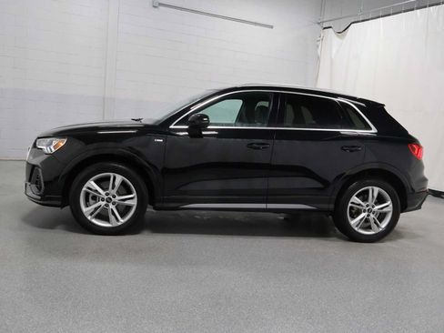 Used 2024 Audi Q3 2.0T Premium AWD/4WD image 2