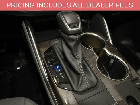 Certified 2024 Toyota Highlander Limited AWD/4WD image 19