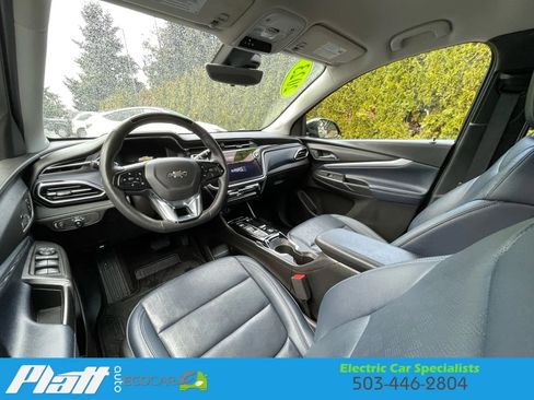 Used 2023 Chevrolet Bolt EUV Premier w/ Super Cruise Package image 27