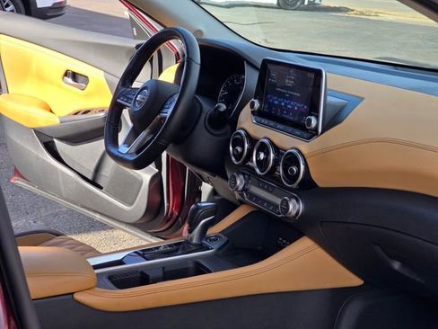 Used 2022 Nissan Sentra SV w/ SV Premium Package image 28