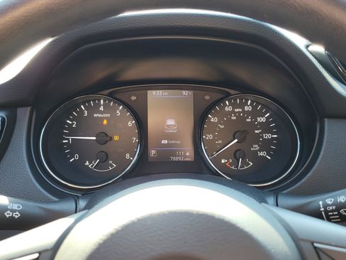 Used 2019 Nissan Rogue Sport S image 24