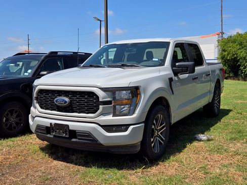 Used 2023 Ford F150 XL w/ STX Appearance Package RWD image 3