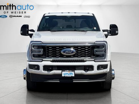 Used 2025 Ford F450 Platinum w/ Camper Package AWD/4WD image 10