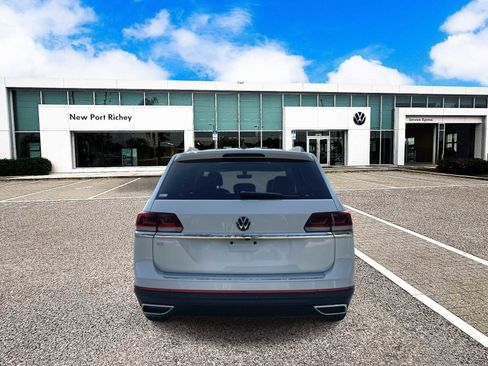 Certified 2023 Volkswagen Atlas SE w/ Panoramic Sunroof Package FWD image 5
