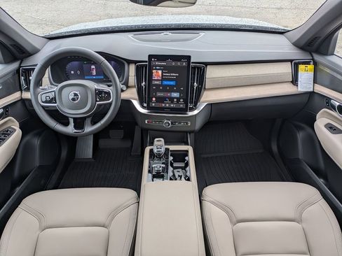 New 2026 Volvo XC90 B6 Plus w/ Protection Package Premier image 22