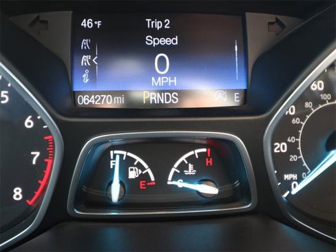 Used 2018 Ford Escape Titanium w/ Ford Safe & Smart Package image 16