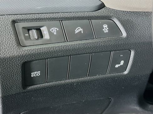 Used 2016 Hyundai Santa Fe Sport w/ Option Group 03 image 17