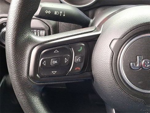 Used 2018 Jeep Wrangler Unlimited Sport image 20