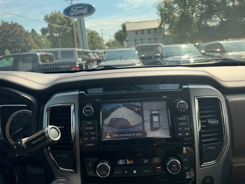 Used 2018 Nissan Titan Platinum Reserve AWD/4WD image 28