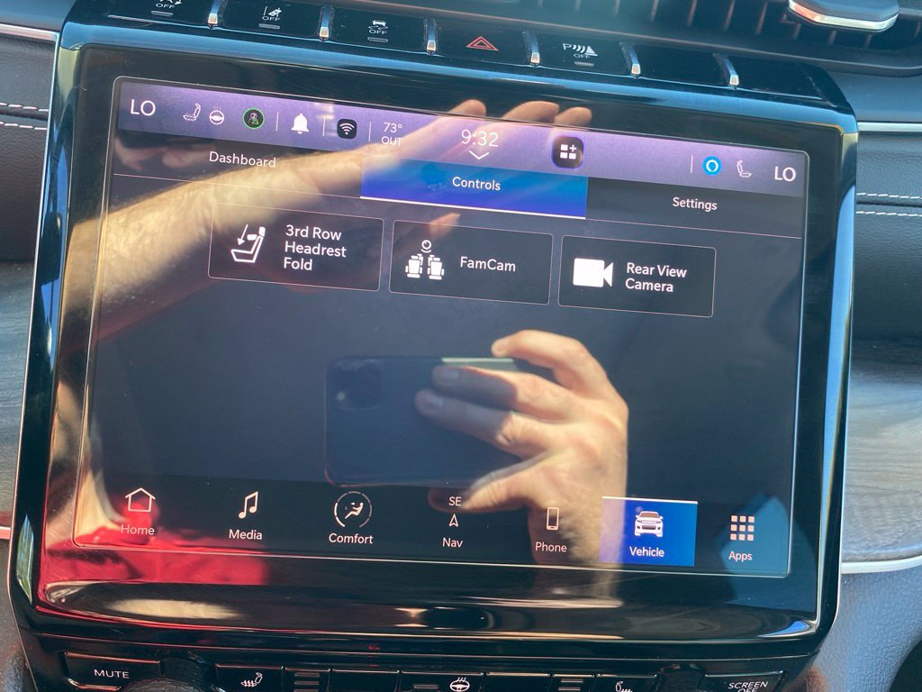 Used 2021 Jeep Grand Cherokee L Limited AWD/4WD image 23