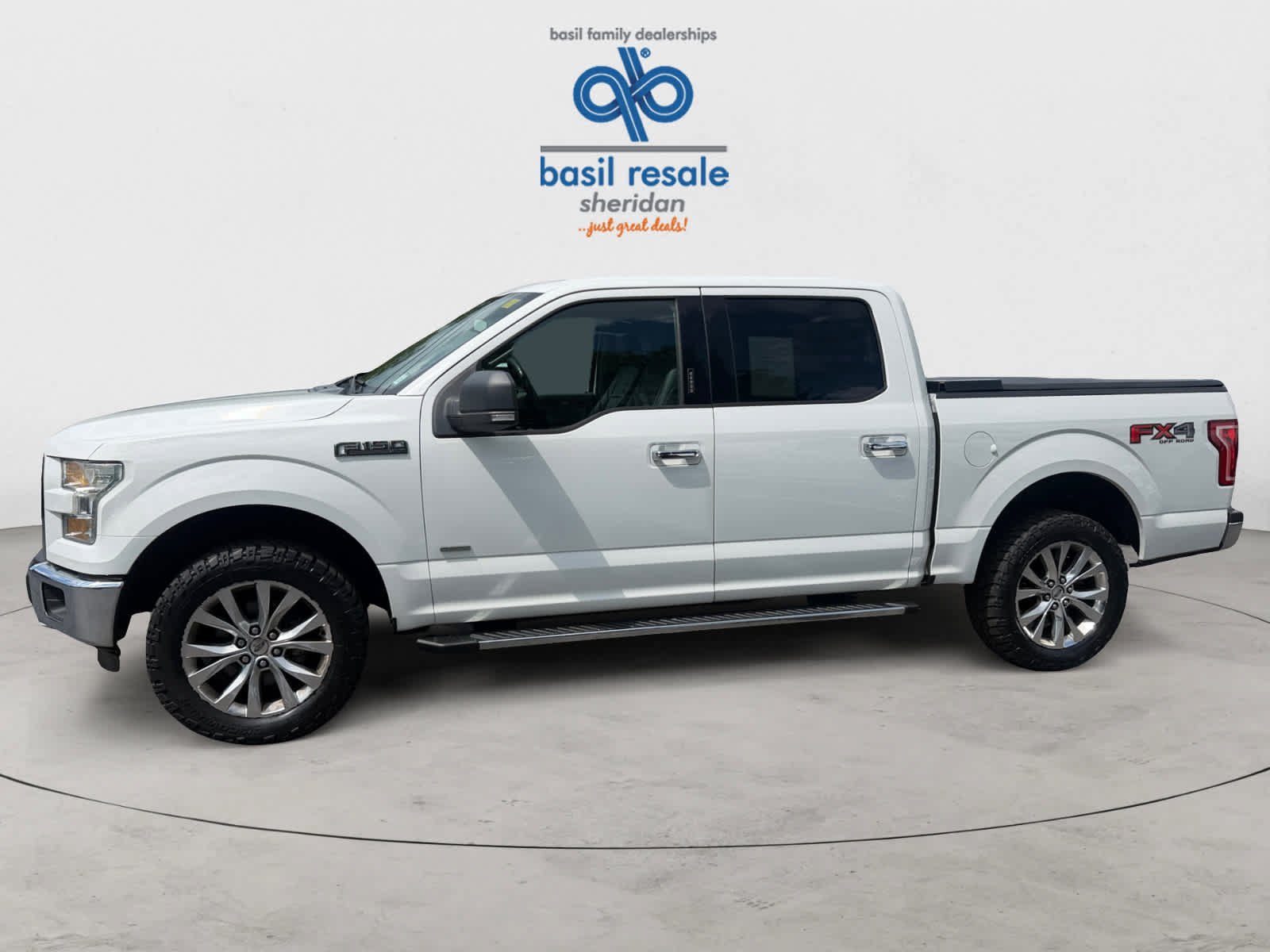 Used 2015 Ford F150 XLT w/ Equipment Group 302A Luxury AWD/4WD image 3