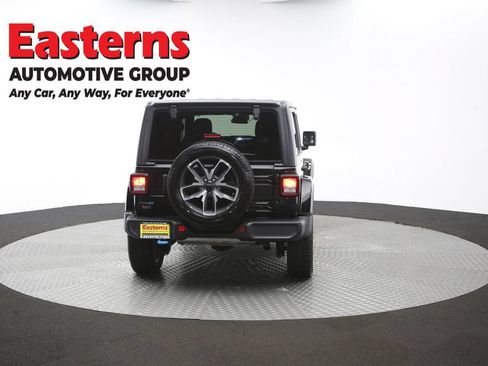 Used 2024 Jeep Wrangler Unlimited AWD/4WD image 38