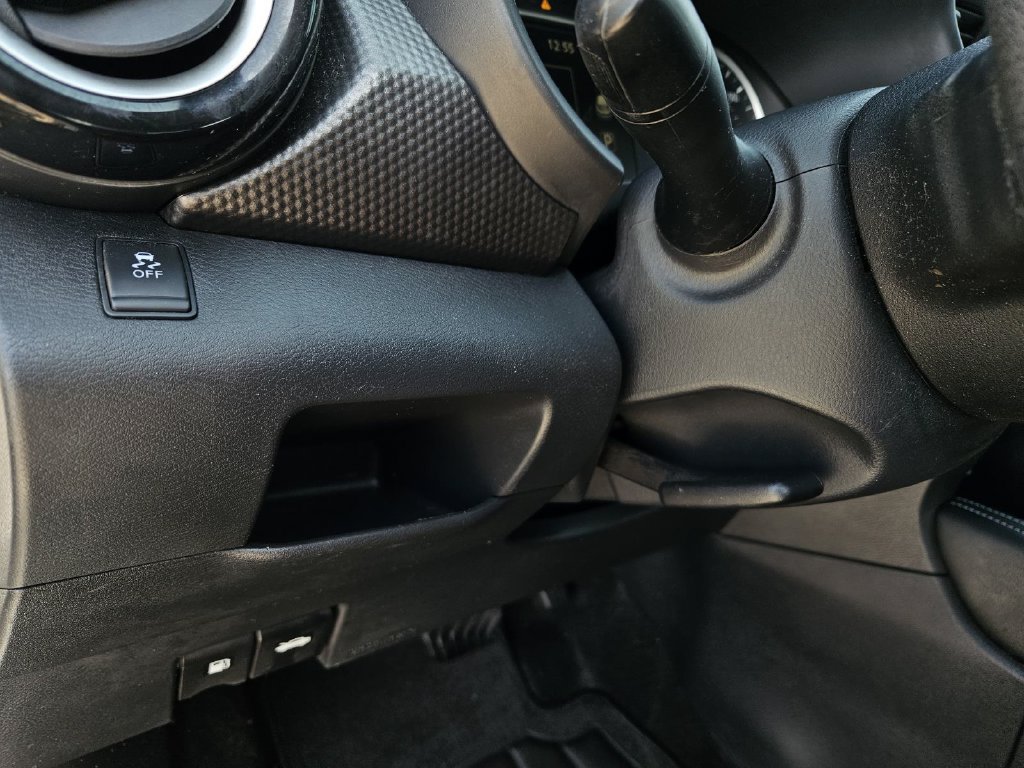 Certified 2019 Nissan Kicks SV FWD image 15