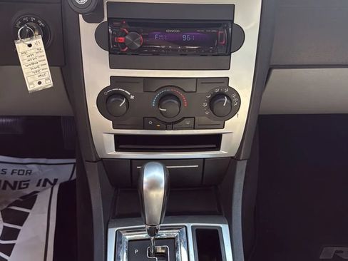 Used 2006 Dodge Magnum R/T RWD image 19