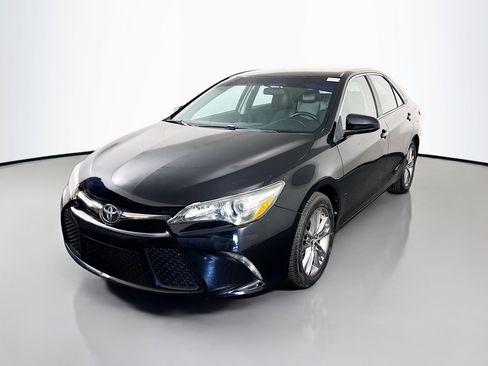 Used 2016 Toyota Camry SE FWD image 4